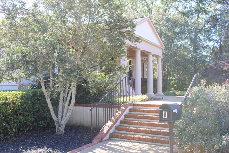 More Photos Of 405 Gaines School Rd, Athens Office Residential For Lease