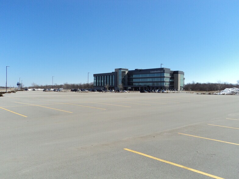 More Photos Of 2020 Innovation Ct, De Pere Office For Lease