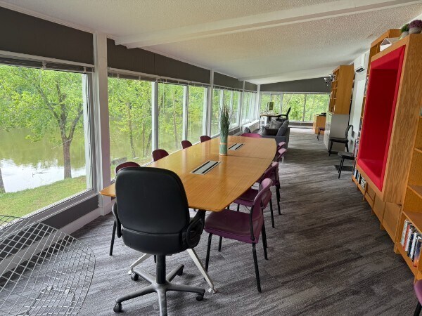 More Photos Of 410 Dinah Shore Blvd, Winchester Office Residential For Sale