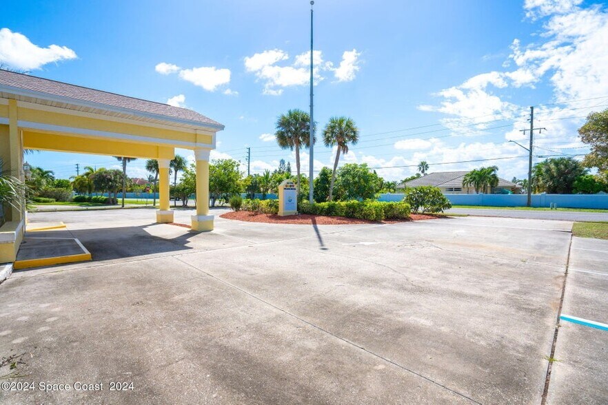 More Photos Of 308 Orange St, Melbourne Beach Daycare Center For Sale