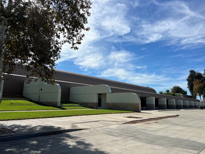 More Photos Of 115 N Del Rosa Dr, San Bernardino Warehouse For Lease