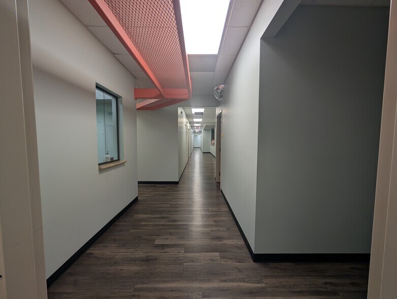 More Photos Of 57 Summit Dr, Corbin Medical For Lease