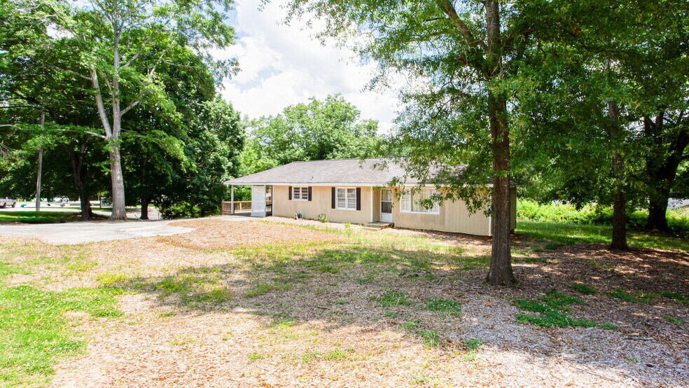 More Photos Of 2758 Five Forks Trickum Rd, Lawrenceville Office For Sale