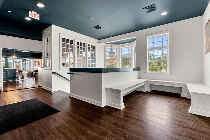 More Photos Of 175 Bridge Rd, Salisbury Hotel For Sale