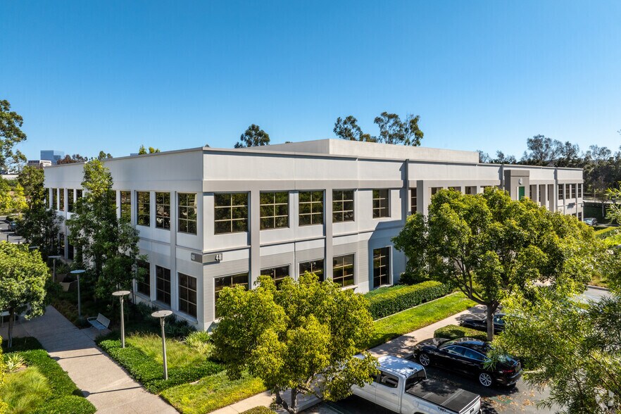 More Photos Of 48 Discovery, Irvine Office For Lease
