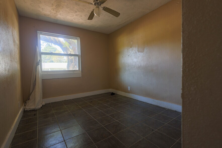 More Photos Of 2400 4th Ave, Phenix City Apartments For Sale