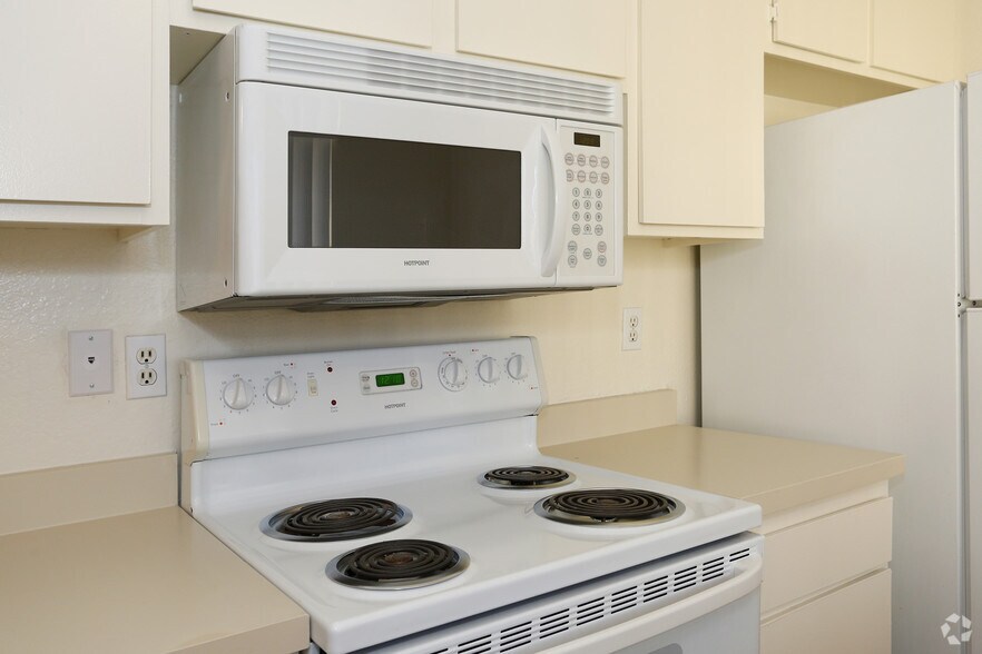 More Photos Of 3131 Arlington Ave, Riverside Apartments For Sale