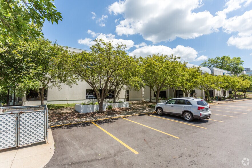 More Photos Of 1701 22nd St, West Des Moines Medical For Lease