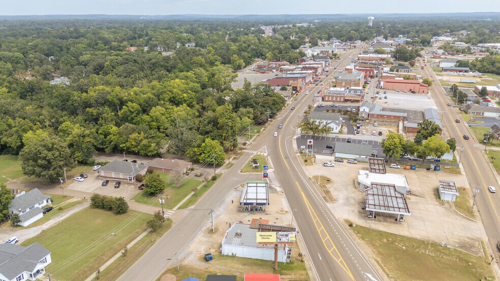 More Photos Of 40 W Main St, Savannah Office For Sale