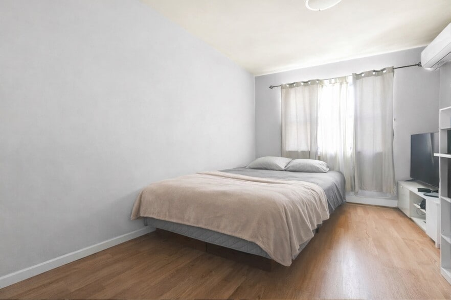 More Photos Of , Long Island City Multifamily For Sale