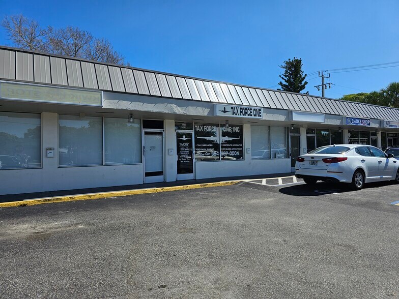 More Photos Of 3325 Griffin Rd, Fort Lauderdale Freestanding For Lease