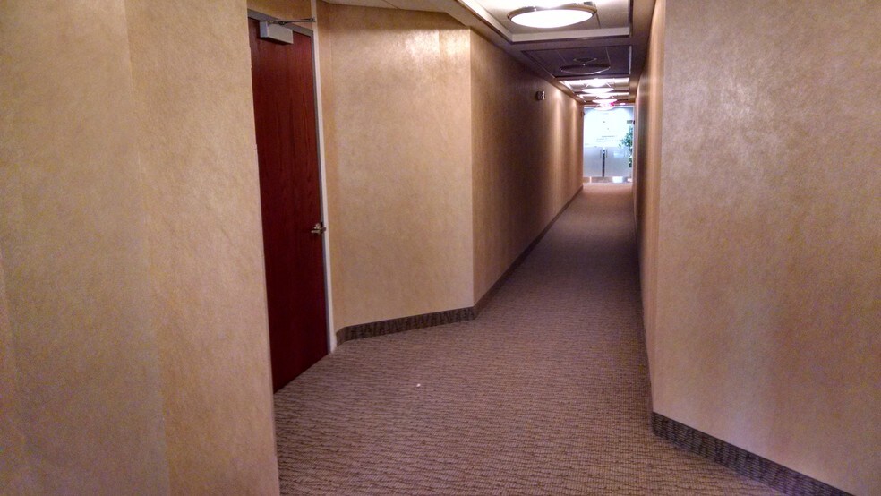 More Photos Of 10133 Sherrill Blvd, Knoxville Medical For Sale