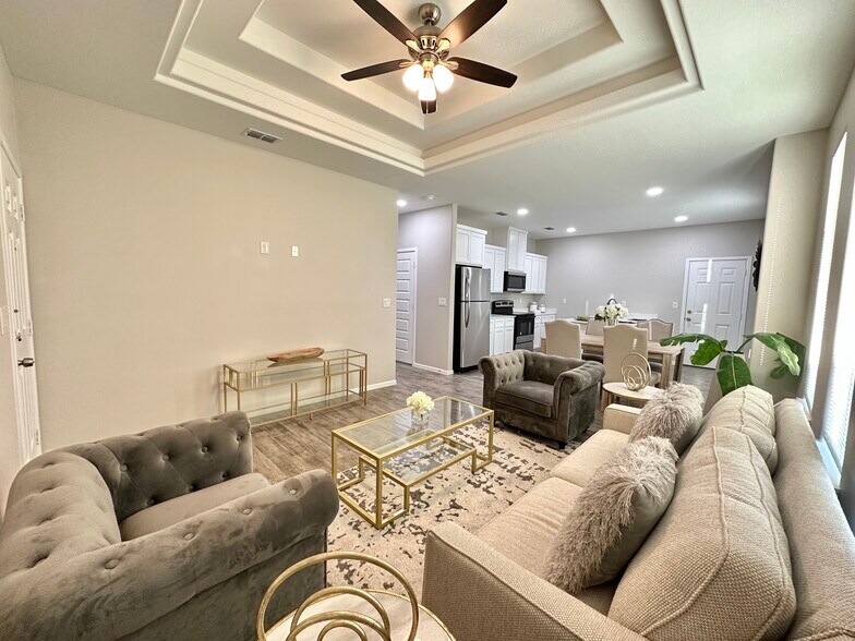 More Photos Of 1014 Starr St, Mercedes Apartments For Sale