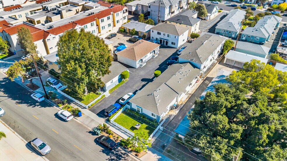 More Photos Of 240-260 E Providencia Ave, Burbank Apartments For Sale