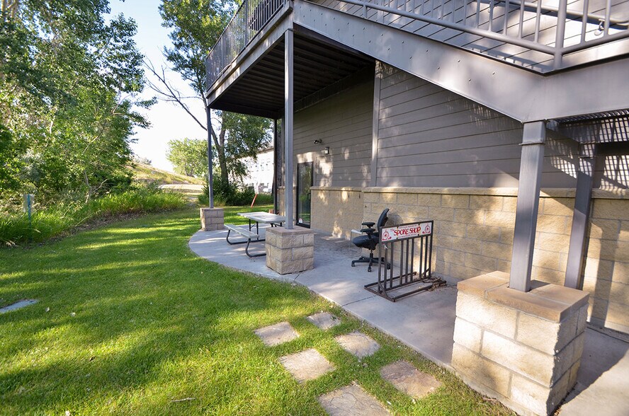 More Photos Of 970 S 29th St W, Billings Office For Sale