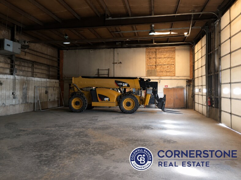 More Photos Of 901 N Foster Rd, Casper Warehouse For Sale