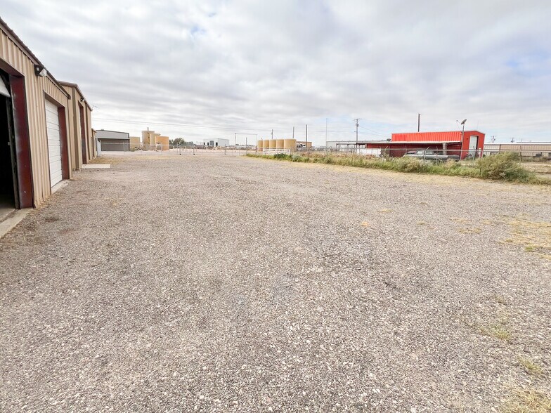 More Photos Of 1304A Dayton Rd, Midland Warehouse For Sale