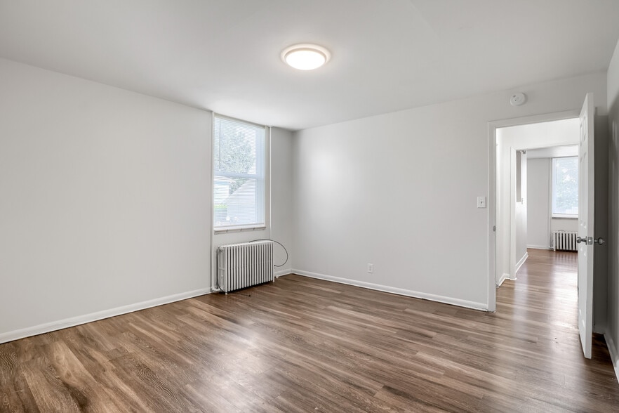 More Photos Of 493-495 Fulton St, Aurora Apartments For Sale
