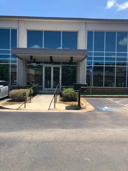 More Photos Of 1870 Buford Hwy, Duluth Flex For Sale