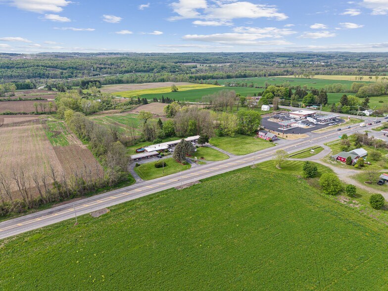 More Photos Of 2100 W Genesee Tpke, Camillus Hospitality For Sale