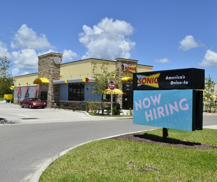 More Photos Of 1051 Cypress Pky, Kissimmee Fast Food For Lease