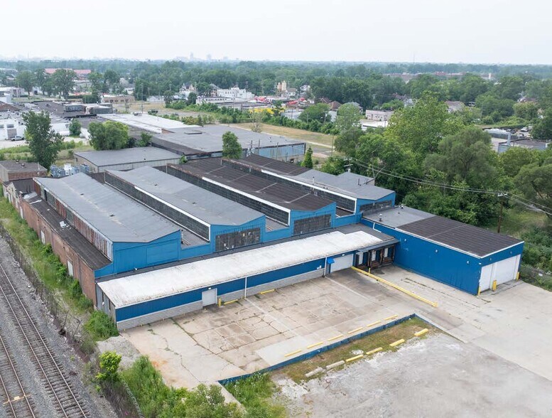 Primary Photo Of 6400 Hildale St, Detroit Warehouse For Lease