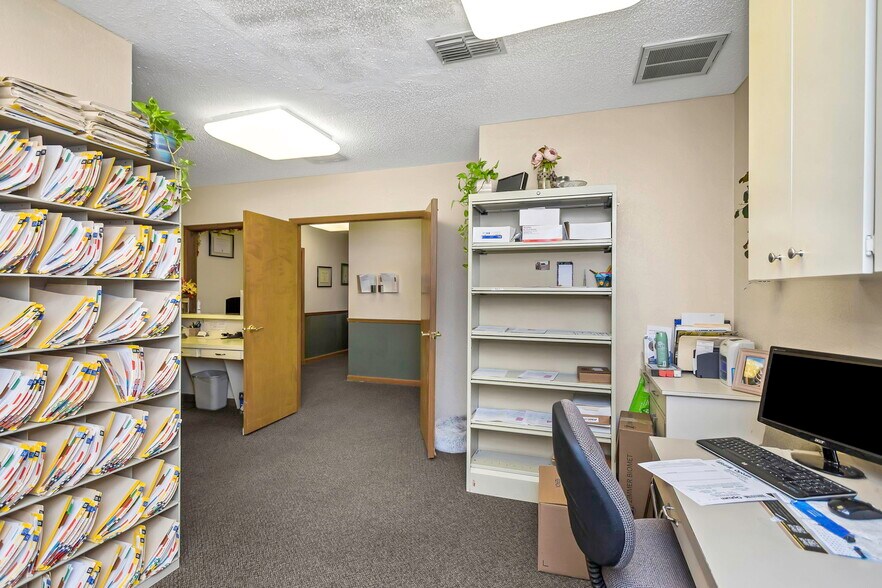 More Photos Of 701 N Hercules Ave, Clearwater Medical For Sale