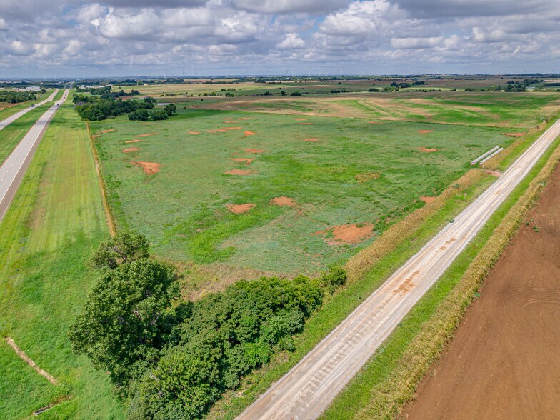 More Photos Of Northwest Expy, Yukon Land For Sale