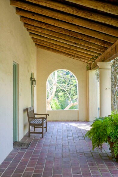 More Photos Of 249 Lambert Rd, Carpinteria Specialty For Sale