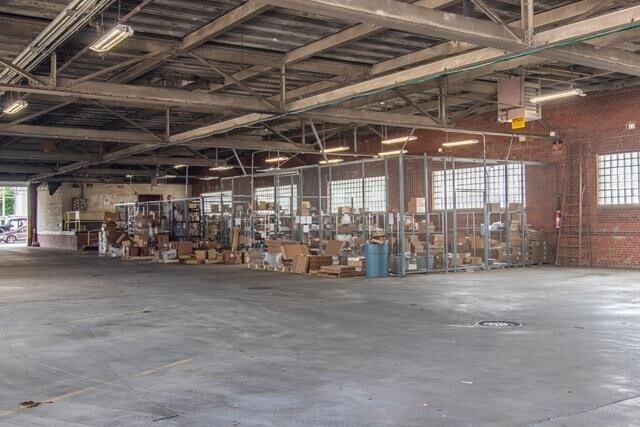 More Photos Of 15317 Chatfield Ave, Cleveland Warehouse For Lease
