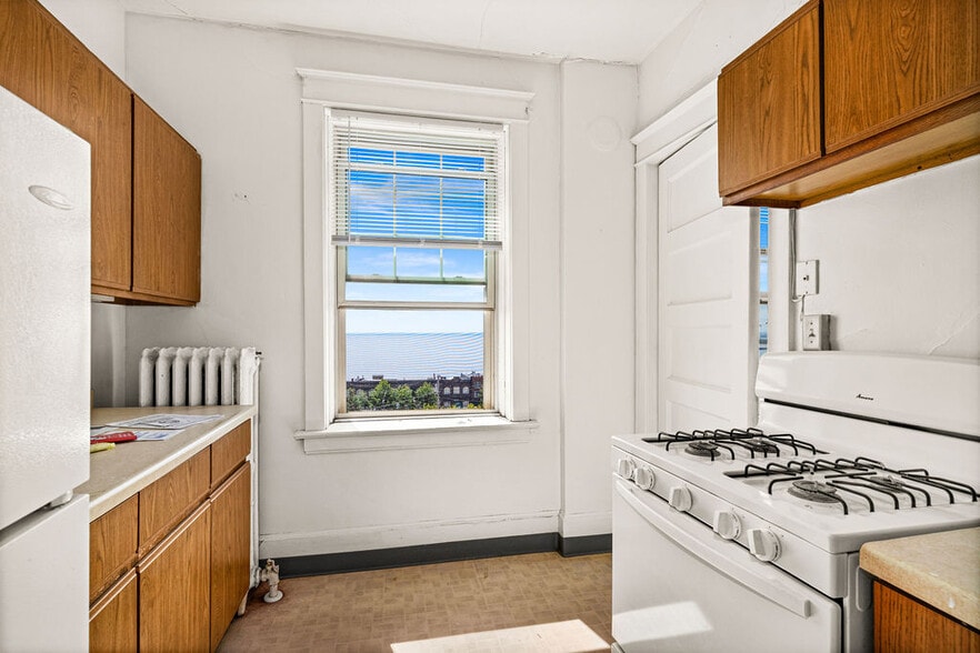 More Photos Of 114 N 6th Ave E, Duluth Apartments For Sale