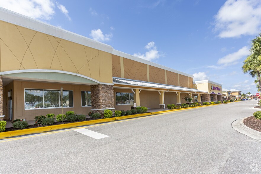 More Photos Of 24123 Peachland Blvd, Port Charlotte Unknown For Lease