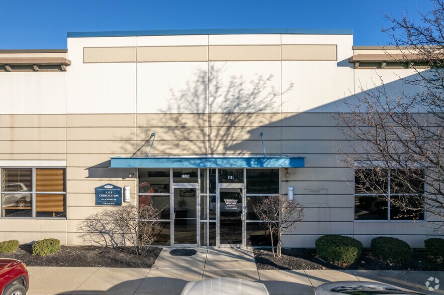More Photos Of 214 Hoff Rd, Westerville Coworking Space