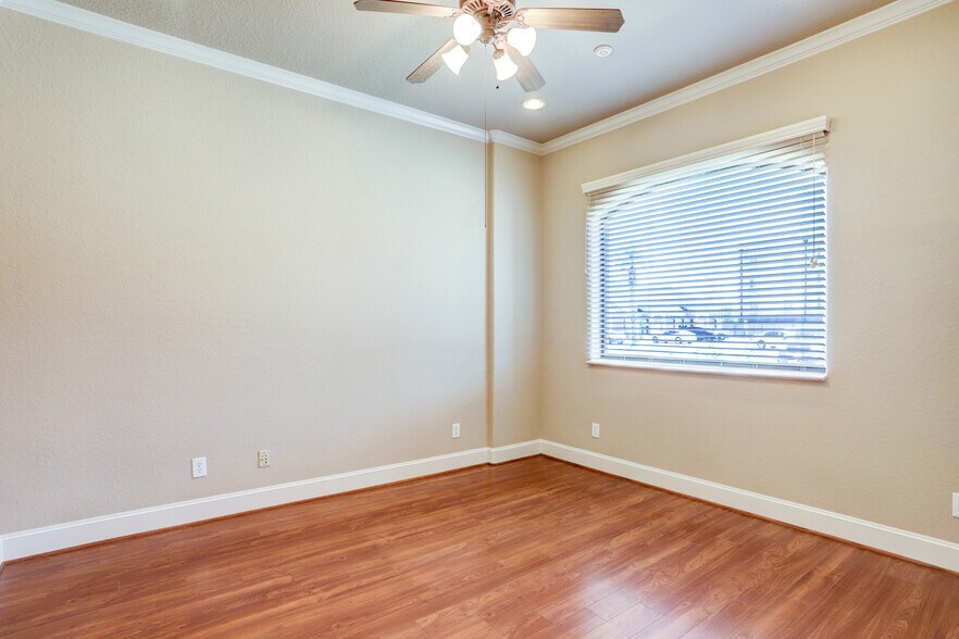 More Photos Of 1822 Snake River Rd, A&B Rd, Katy Office For Sale