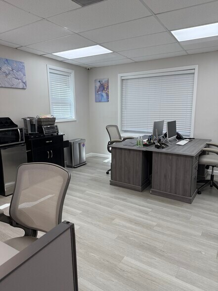 More Photos Of 55 Front St, Rockville Centre Office For Sale