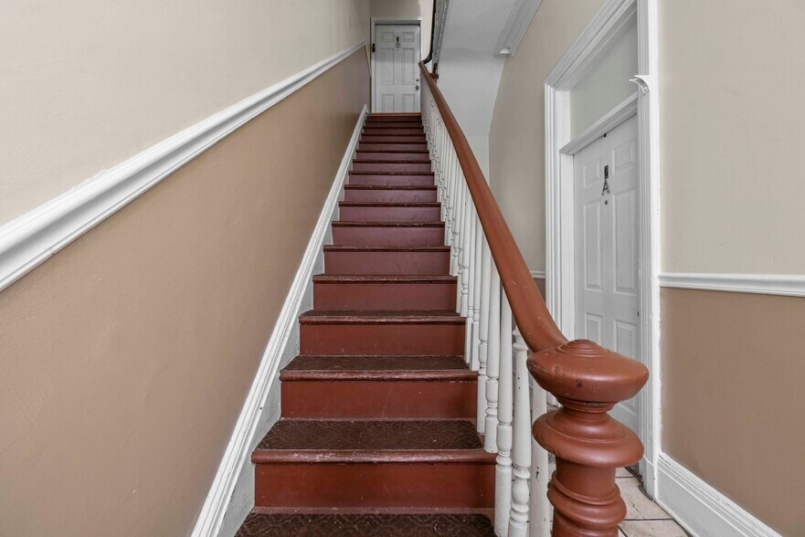 More Photos Of 1407 McCulloh St, Baltimore Apartments For Sale