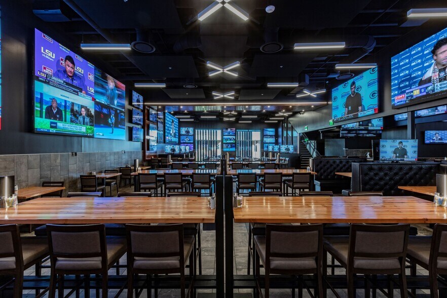 More Photos Of 1324 W Memorial Rd, Oklahoma City Restaurant For Lease
