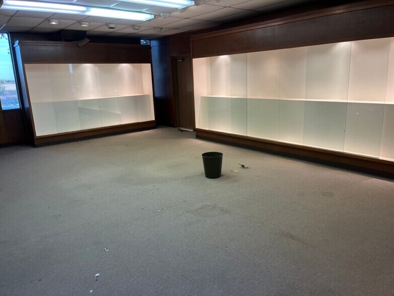 More Photos Of 1950 US Highway 80 E, Abilene Office For Sale