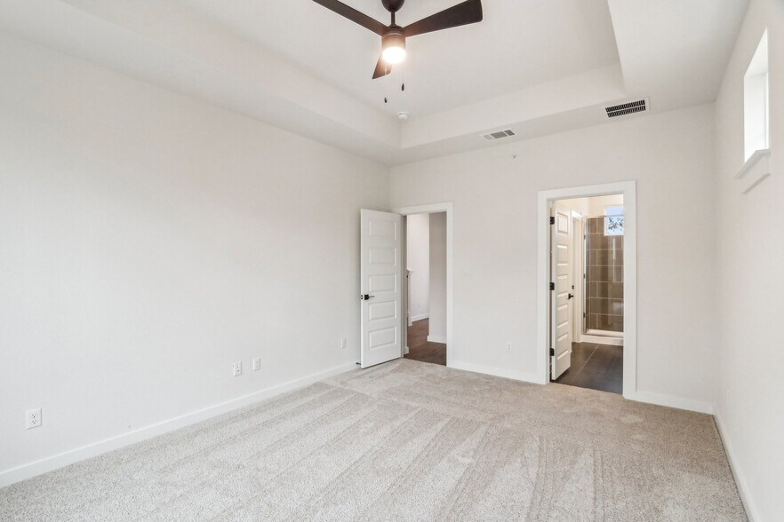 More Photos Of 2600 Gattis School Rd, Round Rock Multifamily For Sale