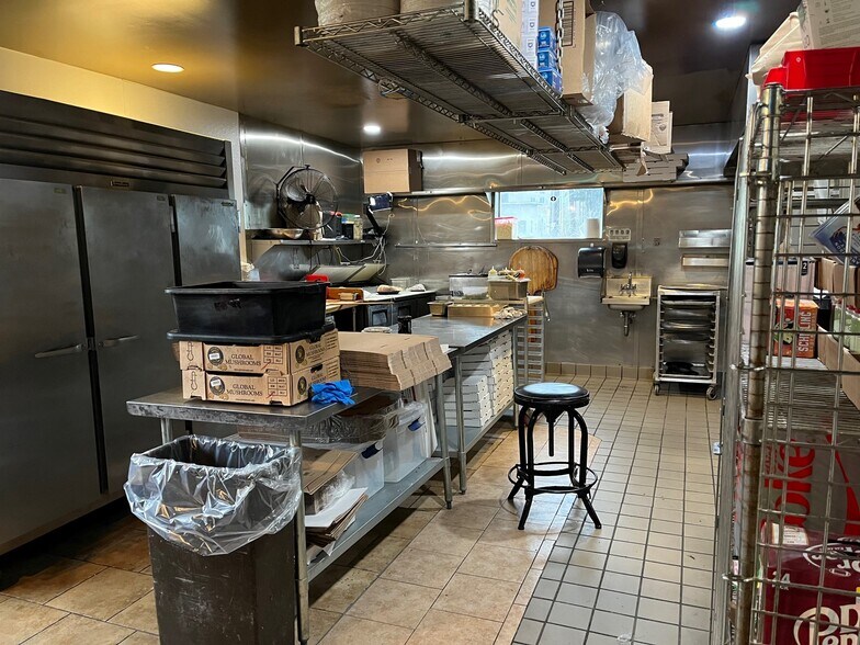 More Photos Of 6613 Hollis St, Emeryville Flex For Sale