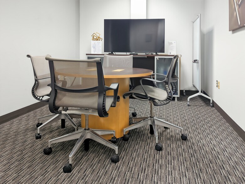 More Photos Of 309 Fellowship Rd, Mount Laurel Coworking Space