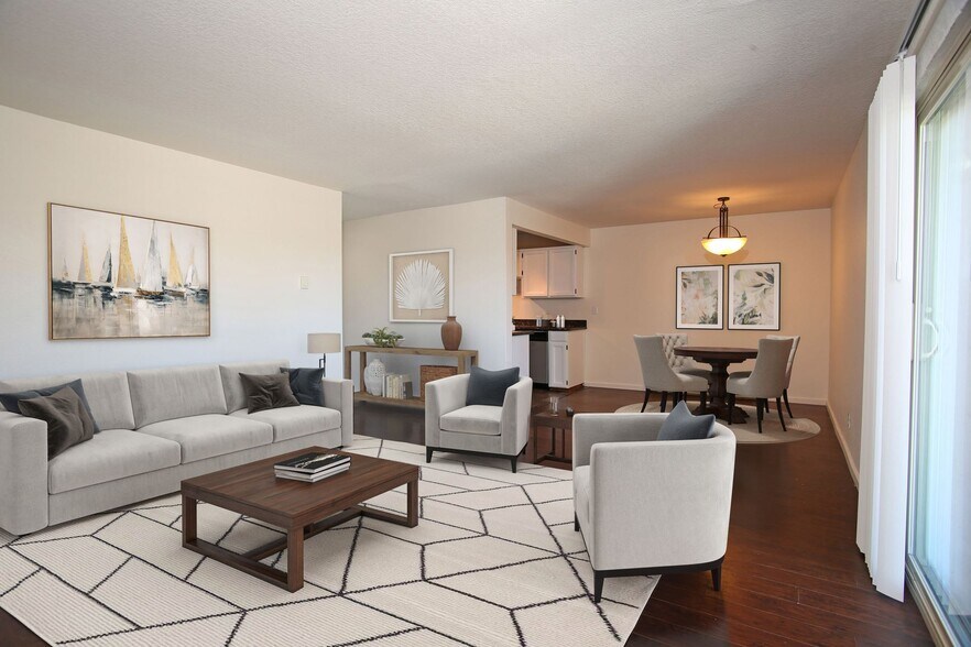 More Photos Of 5631 California Ave SW, Seattle Apartments For Sale