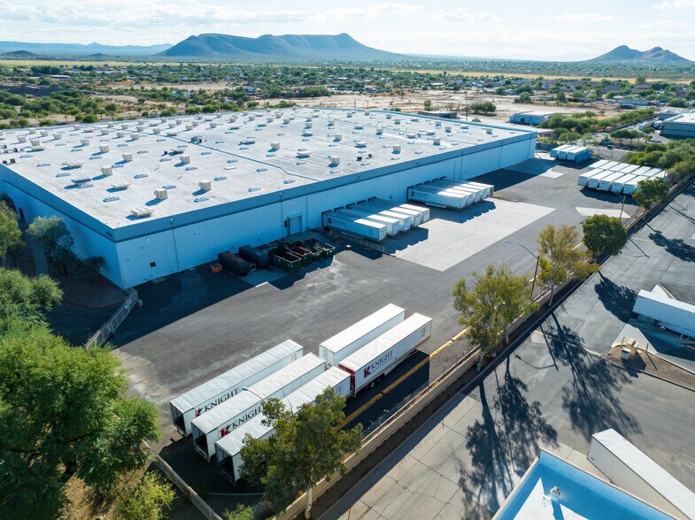 More Photos Of 6700 S Pella Dr, Tucson Light Manufacturing For Sale