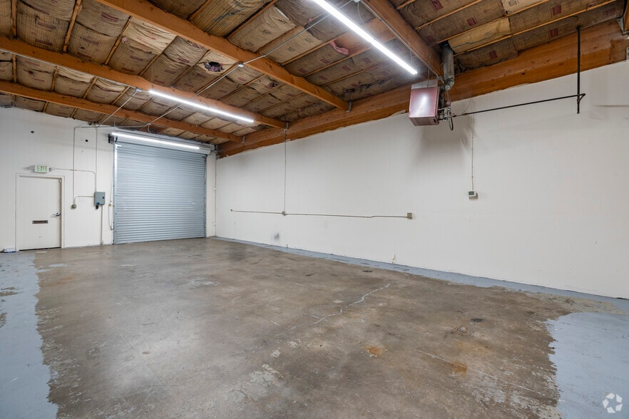 More Photos Of 260 Freeport Blvd, Sparks Light Manufacturing For Lease