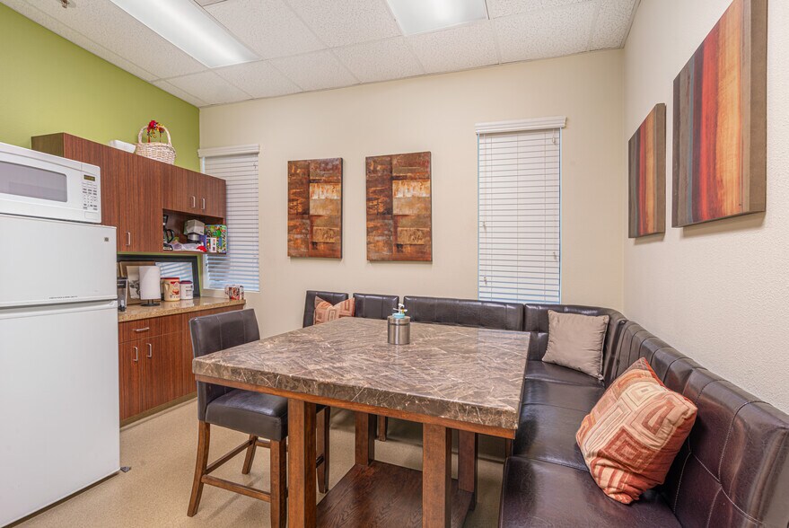 More Photos Of 4863 Old Redwood Hwy, Santa Rosa Office For Sale