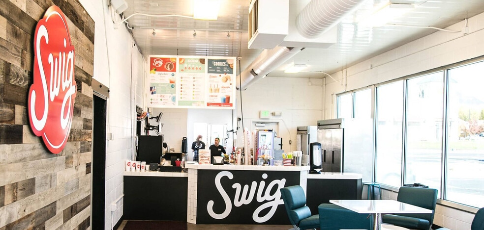 More Photos Of 885 E Craig Rd, North Las Vegas Fast Food For Sale