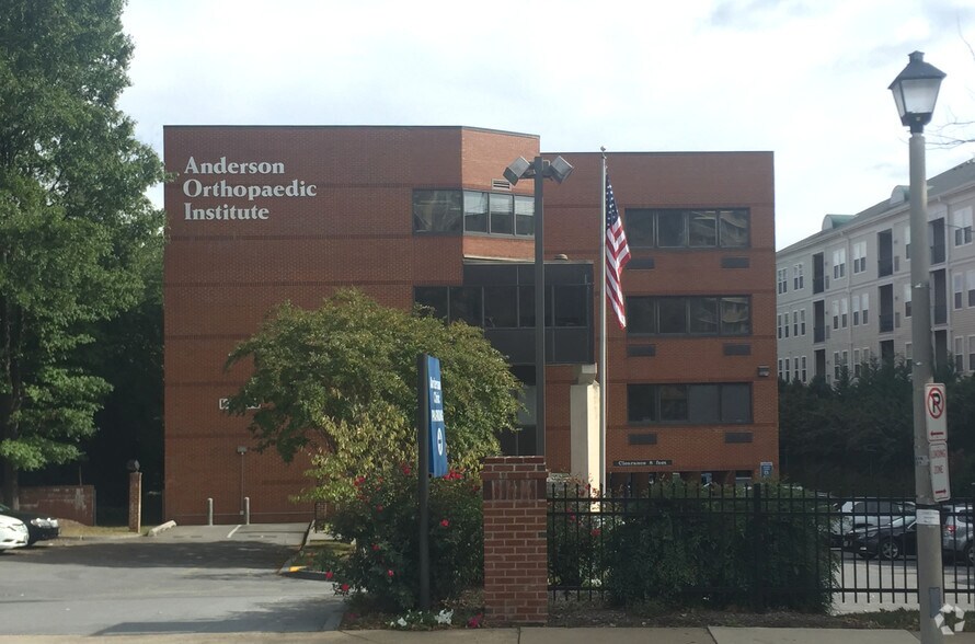 Primary Photo Of 2445 Army Navy Dr, Arlington Medical For Lease