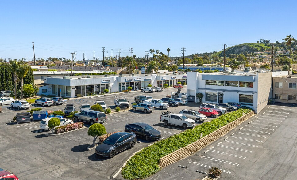 More Photos Of 4015 Pacific Coast Hwy, Torrance Office For Sale