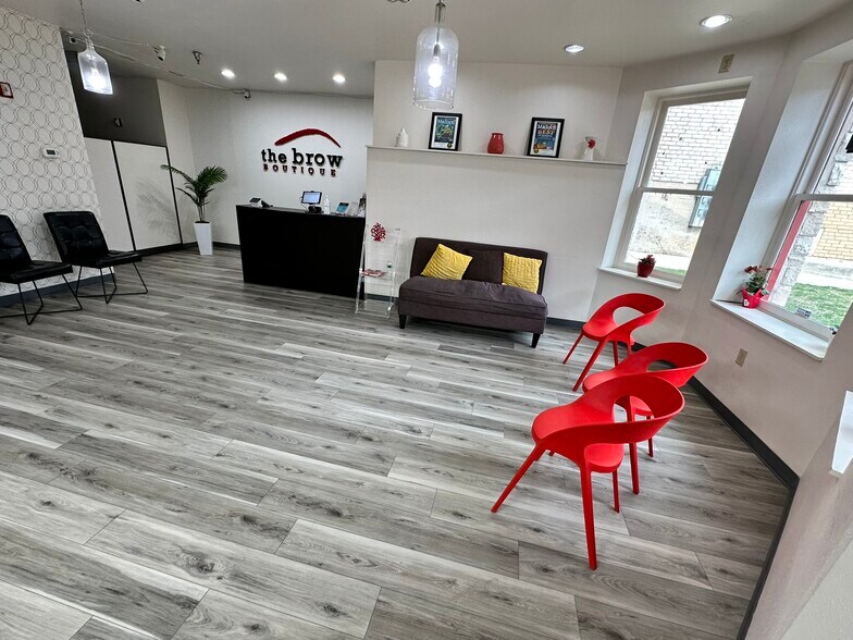 More Photos Of 212 W Gorham St, Madison Storefront Retail Residential For Sale