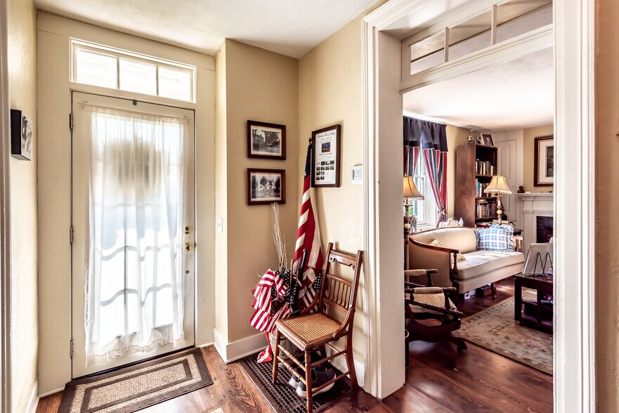 More Photos Of 129 N Main St, Waynesville Specialty For Sale